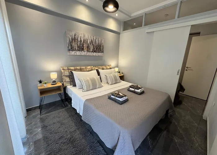 Inu # Wait Fresh And New * 塞萨洛尼基